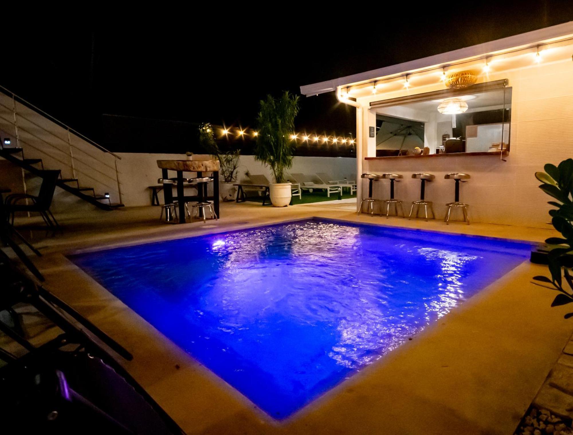 Anika Boutique Suites โกโก ภายนอก รูปภาพ