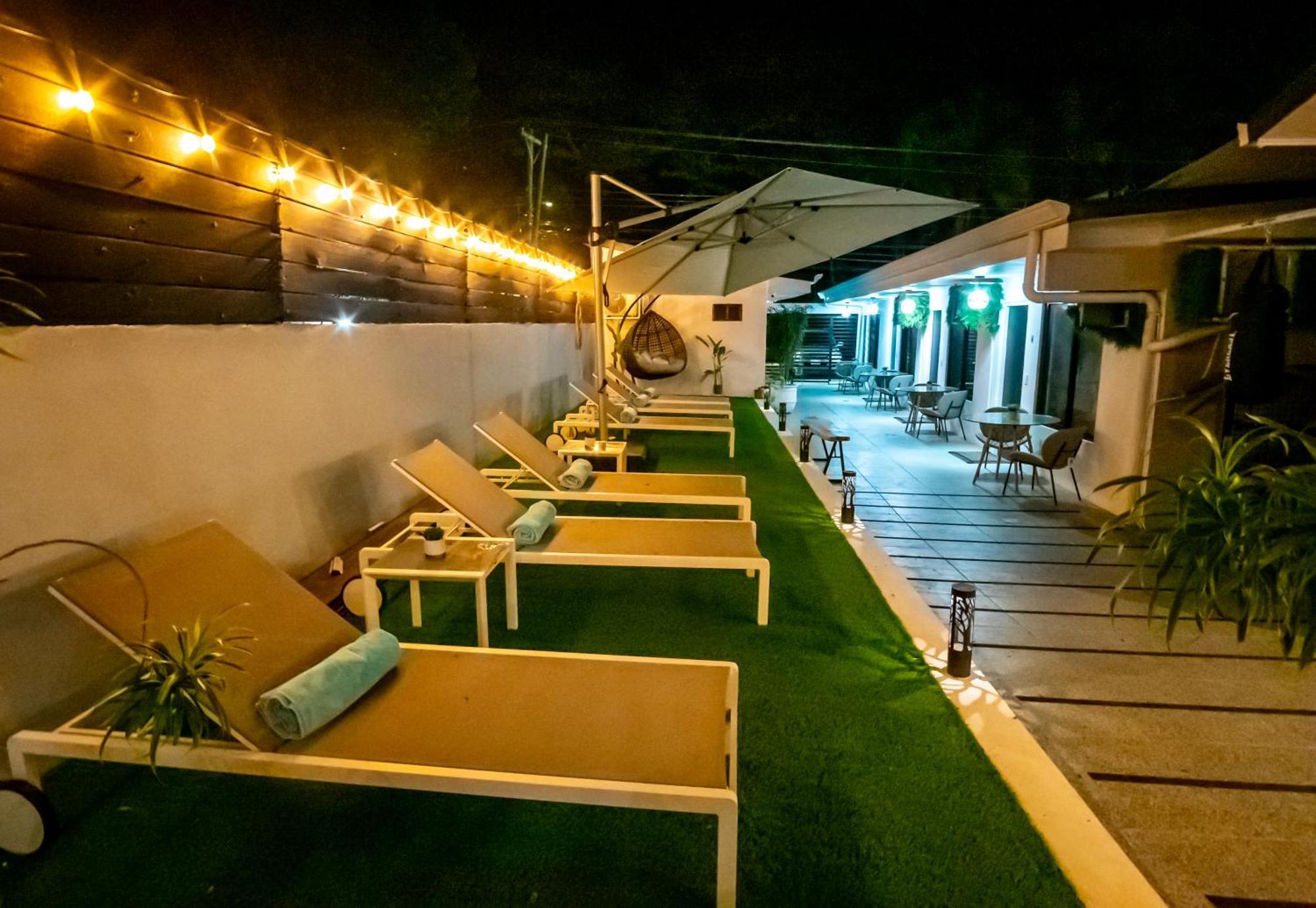 Anika Boutique Suites โกโก ภายนอก รูปภาพ