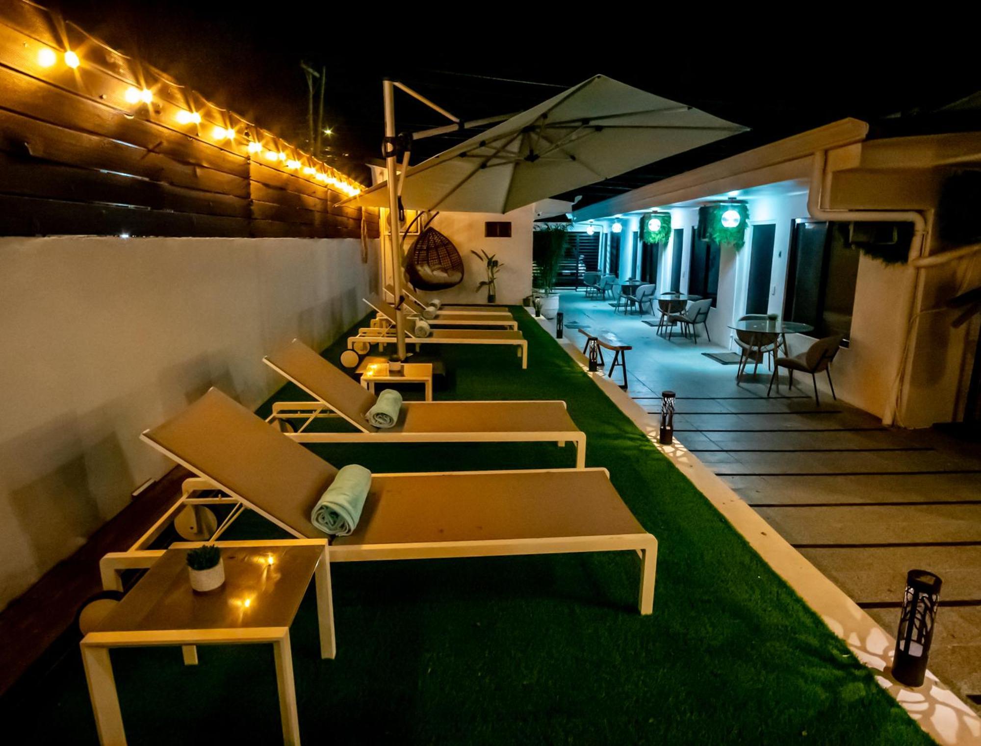 Anika Boutique Suites โกโก ภายนอก รูปภาพ